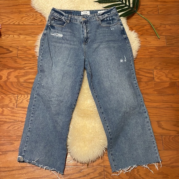 Cotton:On Wide Legged Cropped Jean/ Medium Wash Denim/ Size 10 - Picture 3 of 9